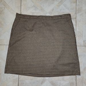 Banana Republic A lined  checkered skirt